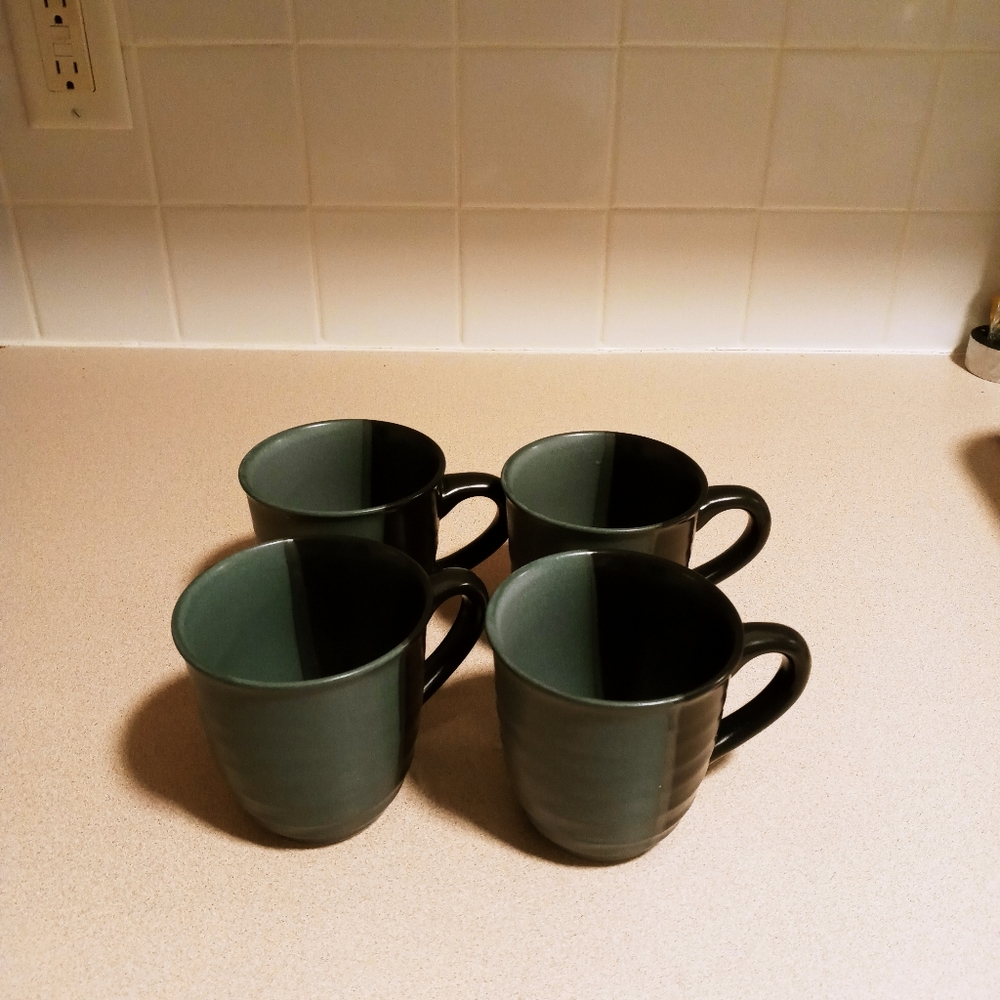 Mugs - Picture 2 of 3